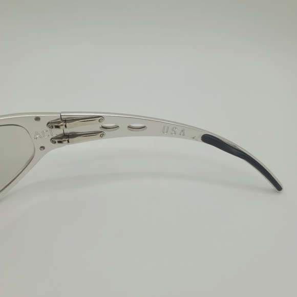ICICLES Baggers Motorcycle Sunglasses with Diamond Chrome Frame - Picture 4 of 6